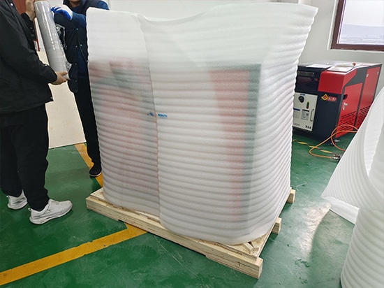 Italienischer Kunde arbeitet mit Suntop Laser zusammen und kauft erneut eine 3000-W-Handlaser-Reinigungsmaschine