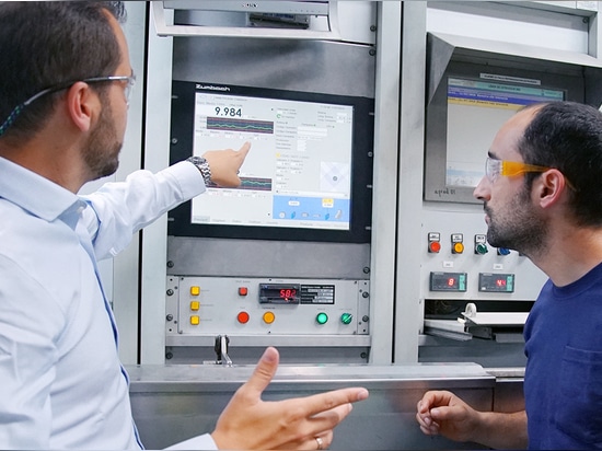 Unsere Servicetechniker unterstützen Sie gerne persönlich wie auch virtuell.