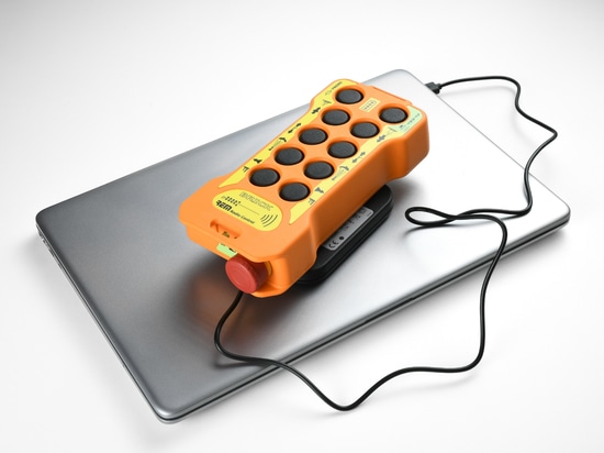 REMdevice präsentiert das neue flache USB-Ladegerät