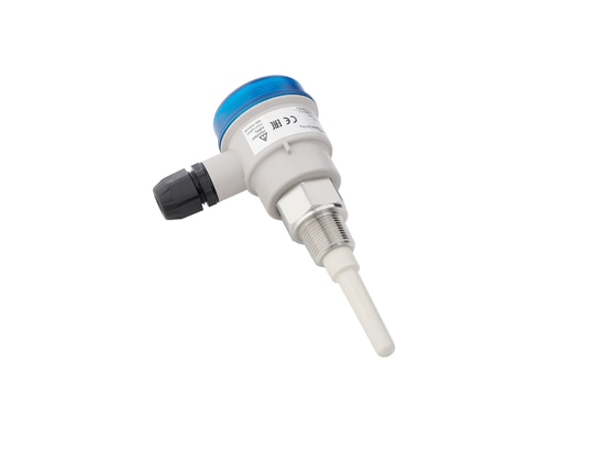 Der kapazitive Grenzstandmelder Capanivo® CN 7120 misst den Minimalfüllstand