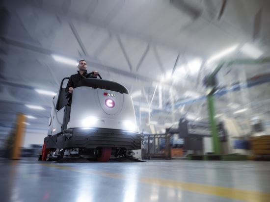 C120: Die industrielle Aufsitz-Scheuersaugmaschine von Comac, entwickelt für alle Reinigungsbedürfnisse