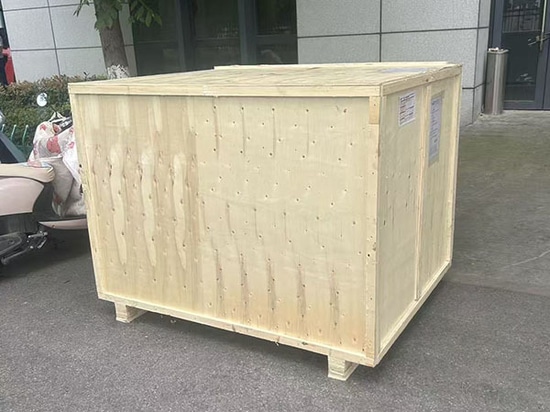 CO₂-Laserschneid- und -gravurmaschinen offiziell nach Australien ausgeliefert – Beschleunigung der globalen Marktexpansion