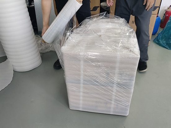 Maßgeschneiderter, voll funktionsfähiger, handgeführter Lasermarkierer nach Polen versandt
