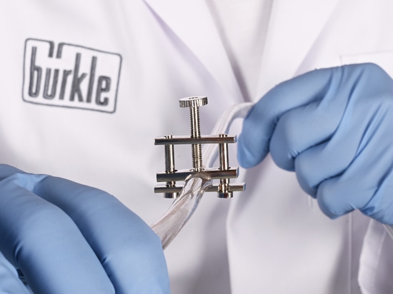 Schlauchklemme/Quetschhahn nach Hoffmann: Präzises Abklemmen und Absperren von Schlauchleitungen (Bürkle GmbH)
