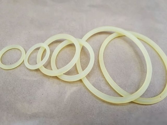 Neue O-Ringe aus reinem Polyurethan, verschleißfeste und hochdruckbeständige PU-O-Ringe, in verschiedenen Farben erhältlich.