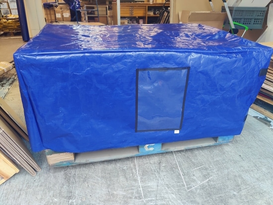 Blaue Plane für Halbpaletten