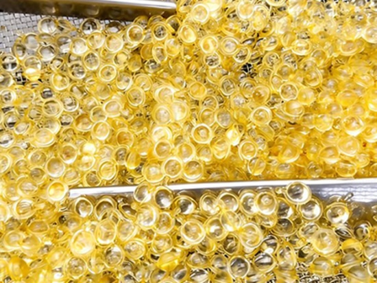 Softgel-Kapseln in Trockentrommeln