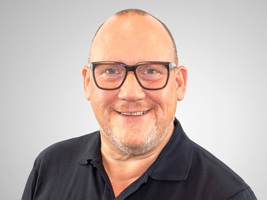 André Artmann: „Unsere Spannsätze eignen sich für viele Bandtrommeltypen und Einbausituationen. Je nach Baureihe und Baugröße erlauben sie Biegemomente bis 60% des übertragbaren Drehmoments!“ (Bild...