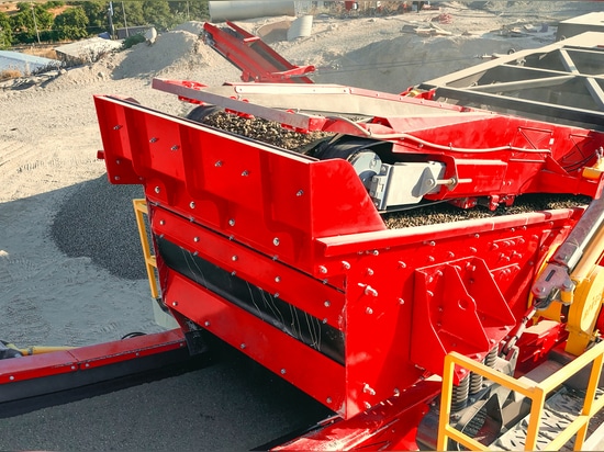 Boratas mobiler VSI-Brecher auf Raupenfahrwerk mit integriertem Dreideck-Sieb