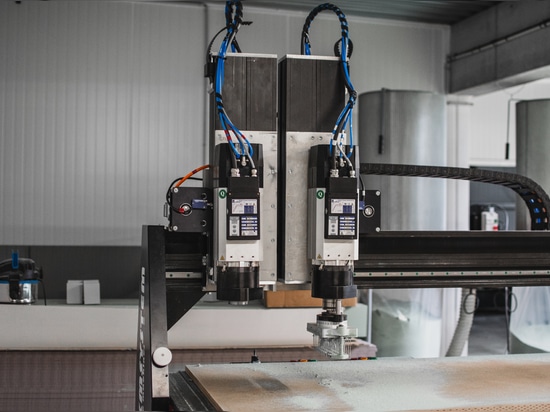 Neue 8-kW-Elektrospindel mit Multi-Draw-Aggregat (45 simultane Fräser)
