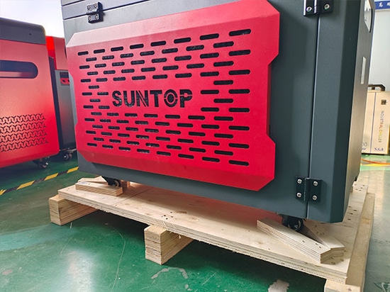 Lieferung von hochstabilen 2000-W-4-in-1-Laserschweißgeräten von SUNTOP nach Italien