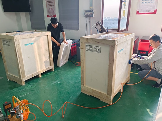 Lieferung von hochstabilen 2000-W-4-in-1-Laserschweißgeräten von SUNTOP nach Italien